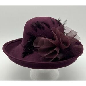 Vintage‎ Georgi Woman Purple Hat With Feathers